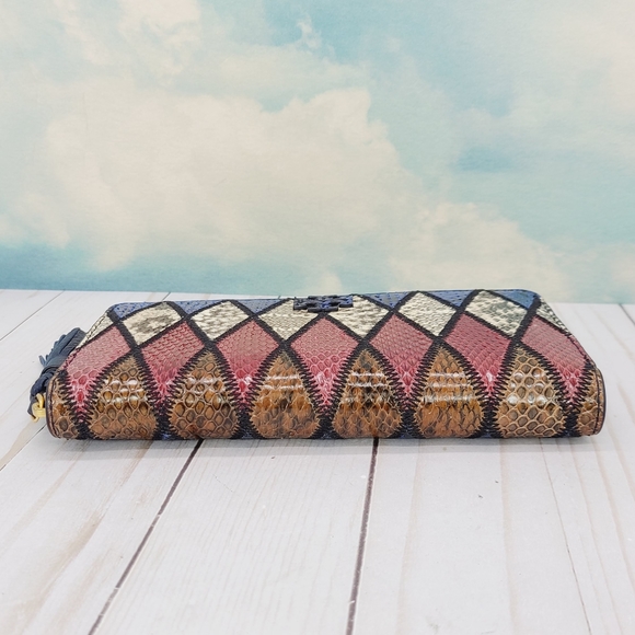 Tory Burch Taylor Zip Continental Wallet - Picture 5 of 9